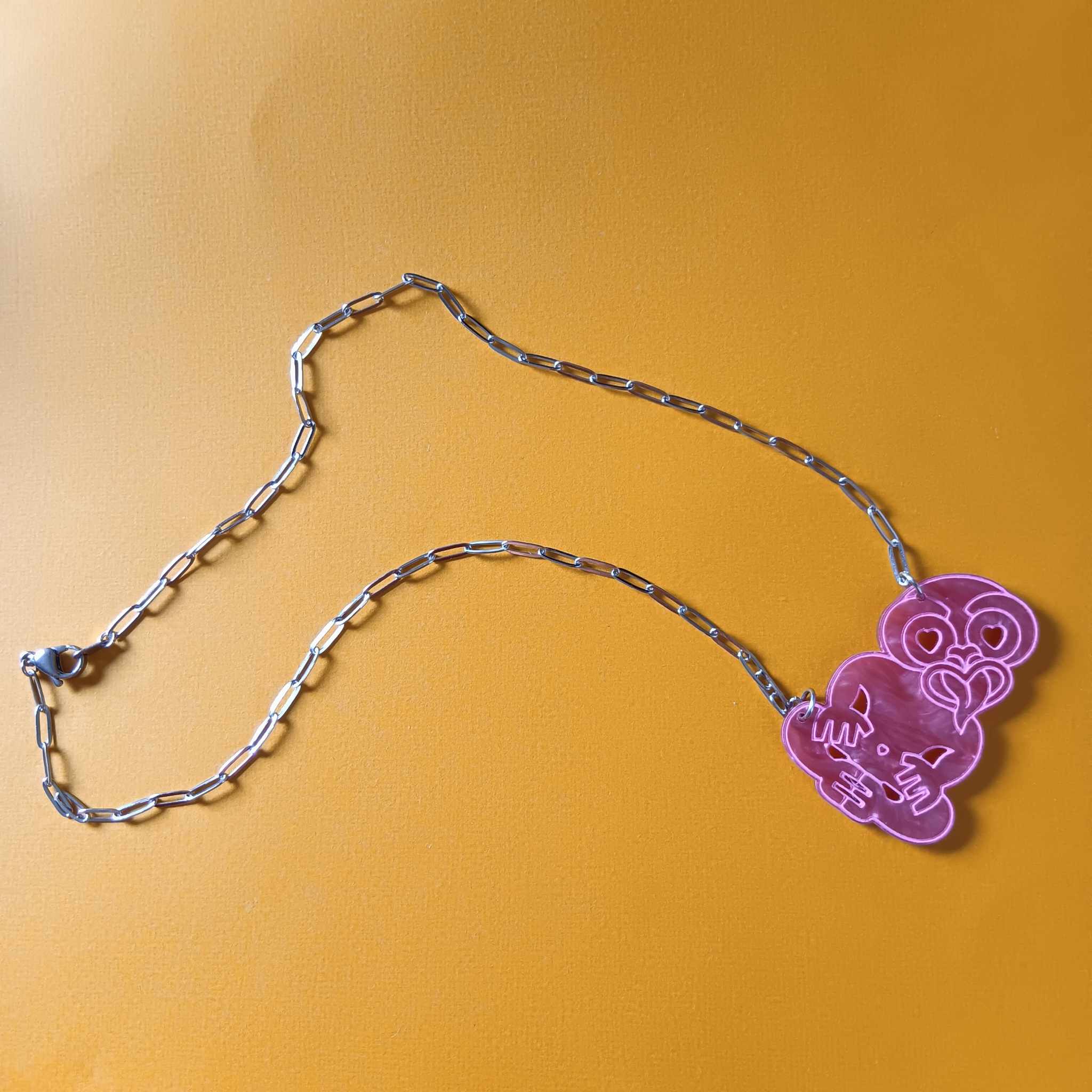 HEART-EYED TIKI NECKLACE